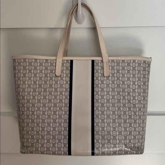 Tory Burch Gemini Link Tote - Picture 6 of 14
